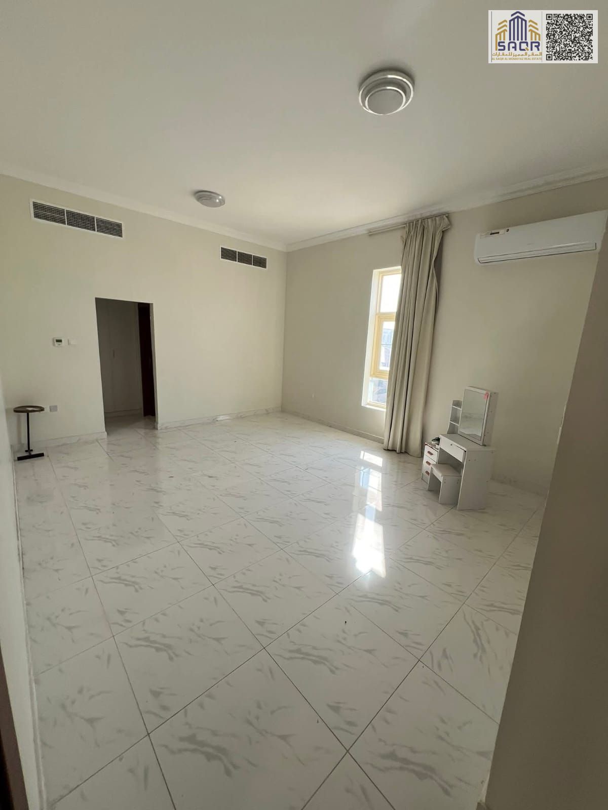 Luxury 6-Bedroom Villa with Spacious Living Areas for Rent in Al Rawda 2