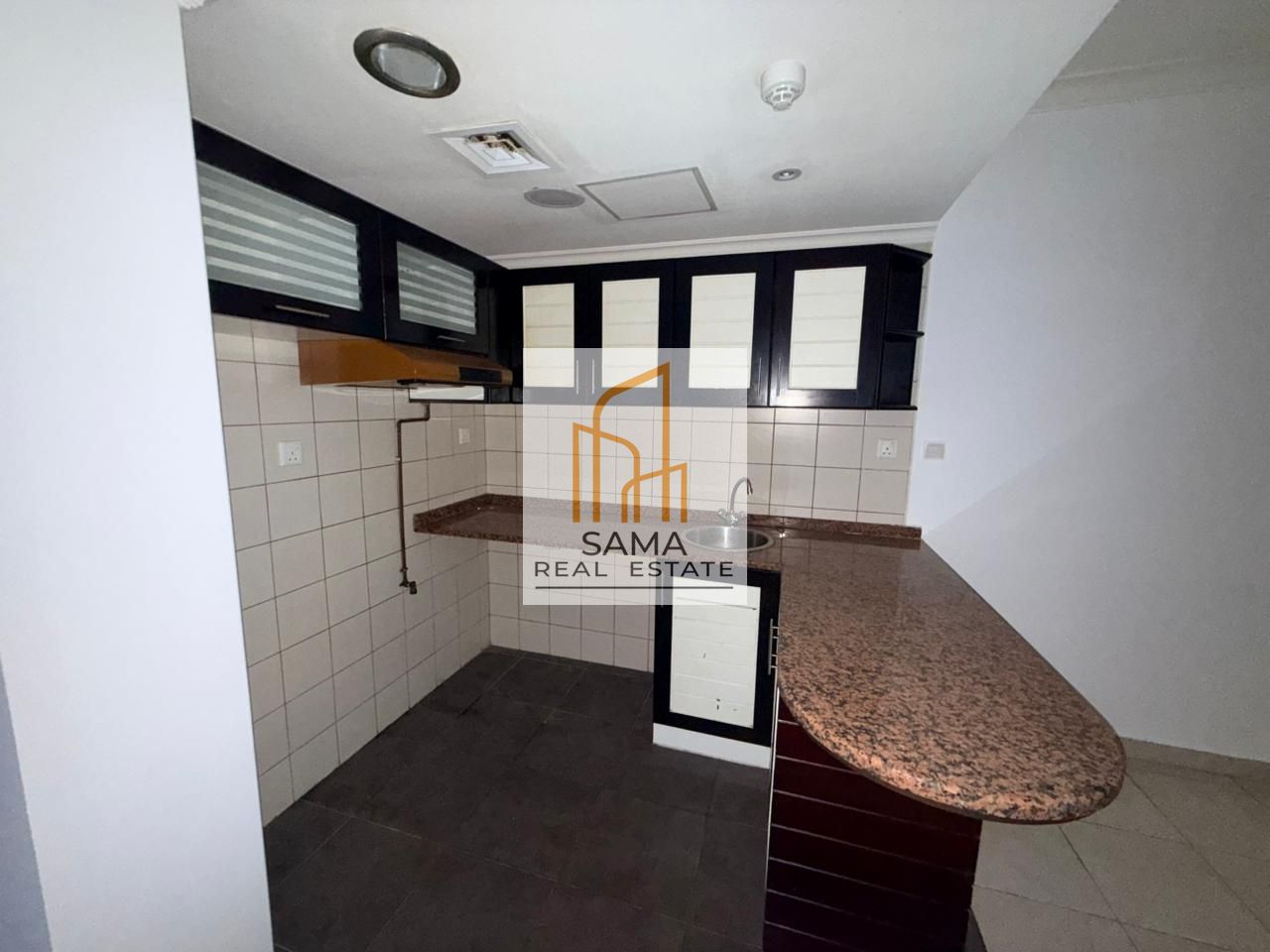 Family home 1 bedroom hall with car parking only 38k in new muwailih