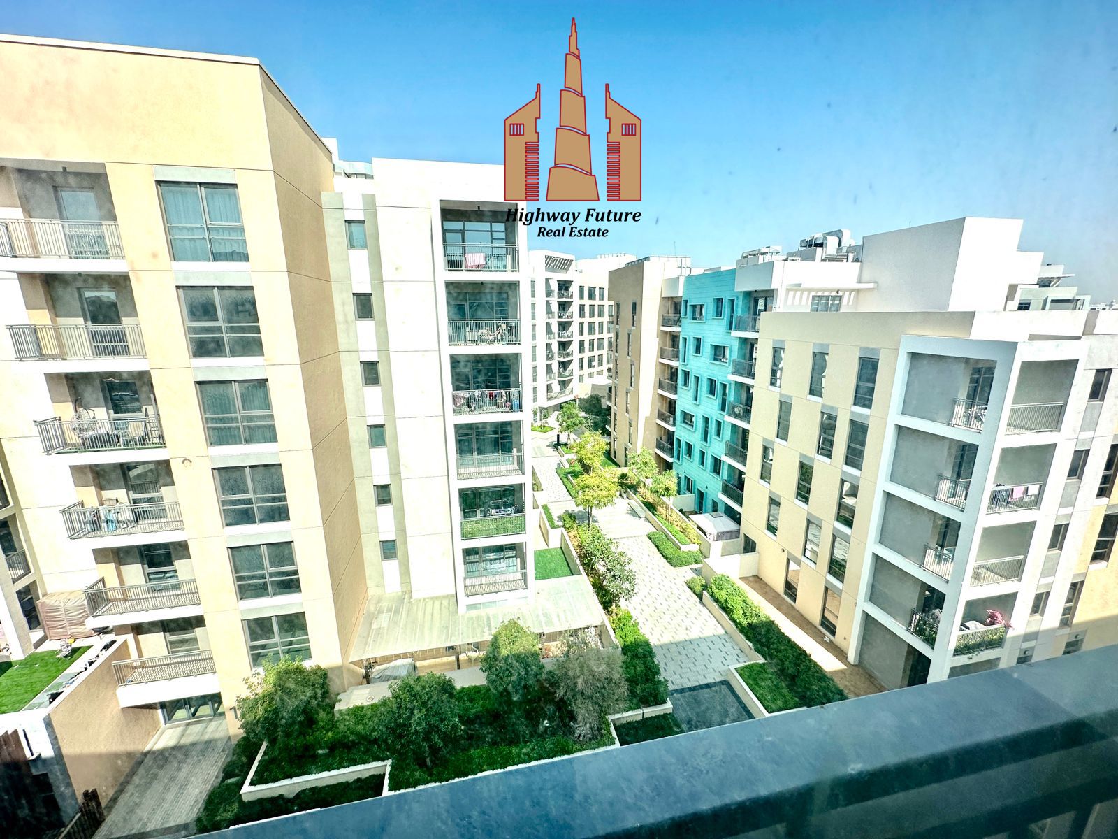 Luxury Modern 1BR Huge Living Hall
