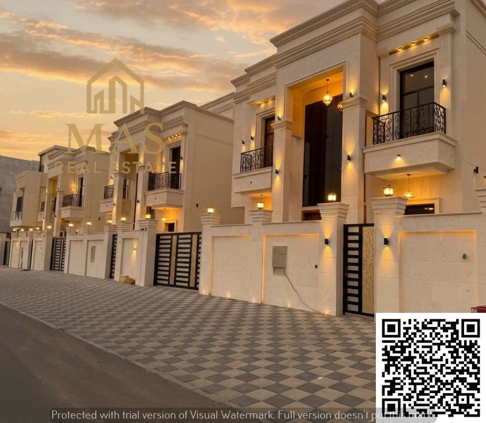 Luxury classic villa on a main street with an affordable monthly payment. Prime location near all services and shops. Registration fees included. Pers