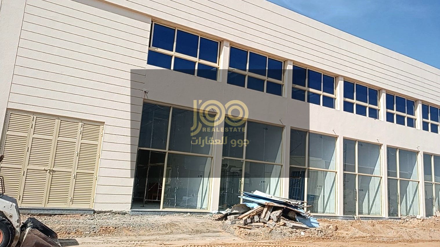A distinctive complex consisting of 8 shops and 7 warehouses – a strong opportunity for investors; a fully integrated project with a fixed return.