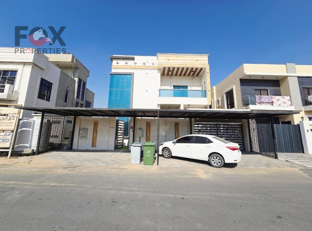 100% freehold ownership for all nationalities, modern design, energy-efficient AC, excellent investment return, ready for immediate handover, easy acc