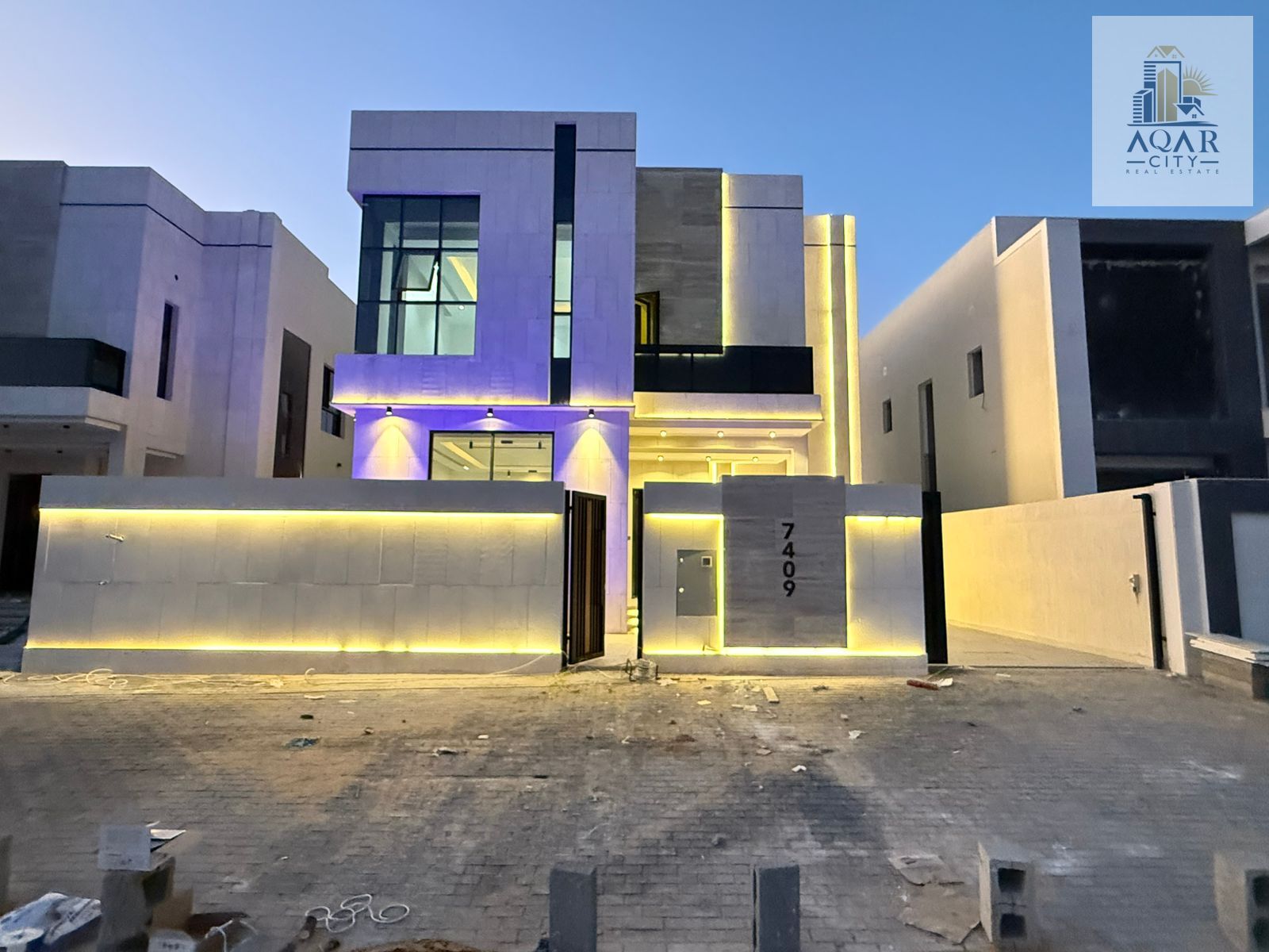 Luxury Villa for Sale in Al Helio 2 with Private Pool & Central AC – Super Deluxe Finishing