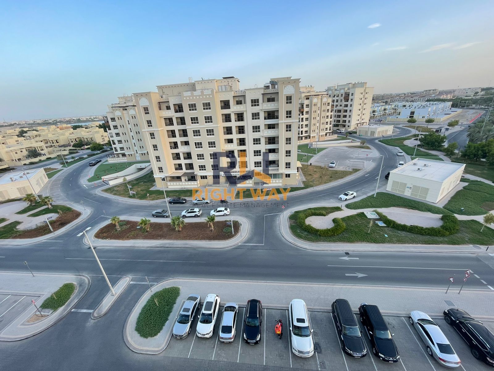 Elegant Upcoming 1 BR Apartment Street & Mall view