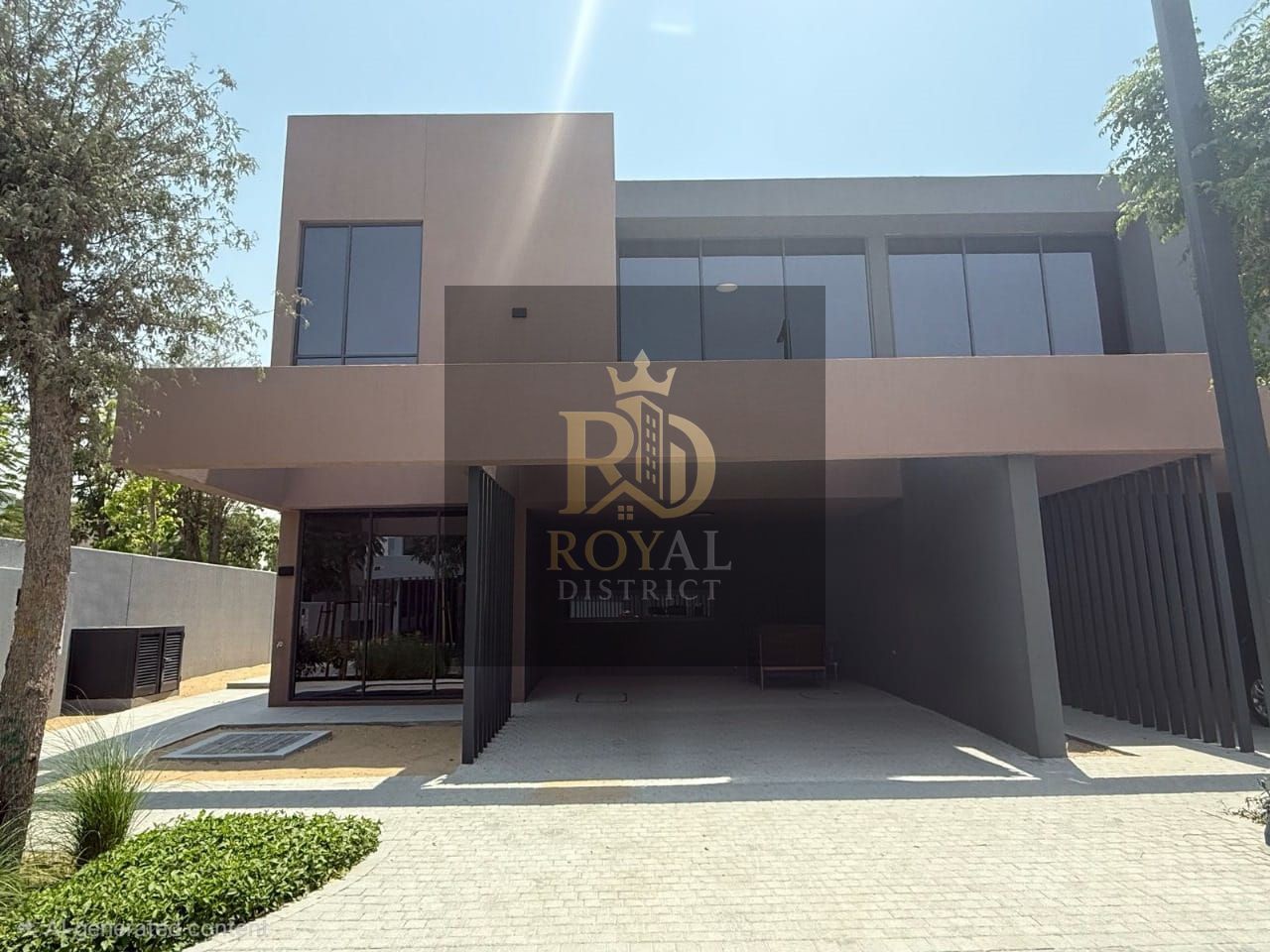 OWN YOUR LUXURY CORNER TOWNHOUSE | 4-BR MASTER | SUPER PRIME LOCATION