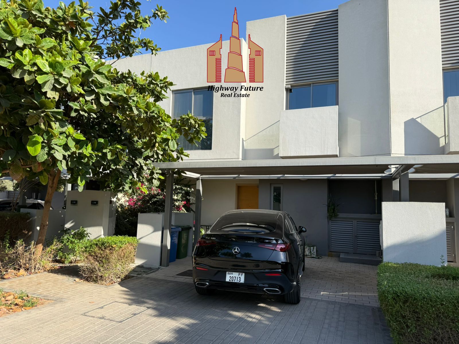 Luxurious 3bhk master with biggest balcony view big backyard :: Hot offer :: ready to move ::