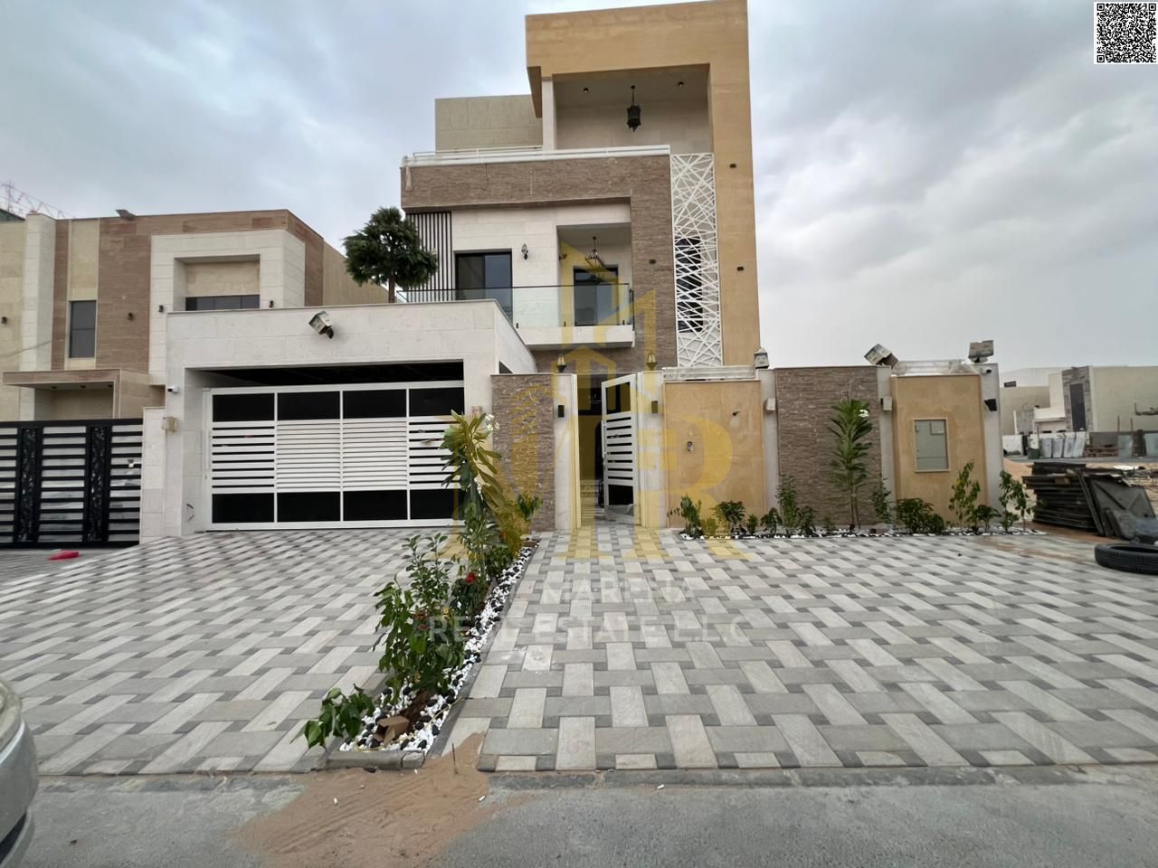 Your chance to own a villa with a swimming pool, including registration and ownership fees, electricity, water, air conditioning, and an elevator. Rea