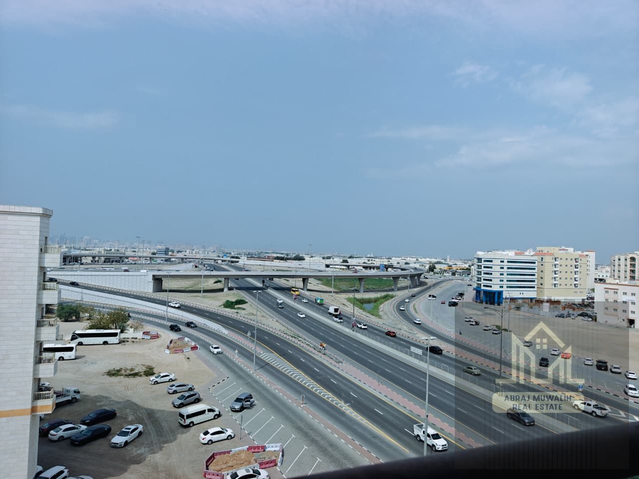WITH PARKING . . . SPECIOUS APPARTMENT FOR FAMILY WITH OPEN VIEW BALCONY AND 2 WASHROOM IN 37K
