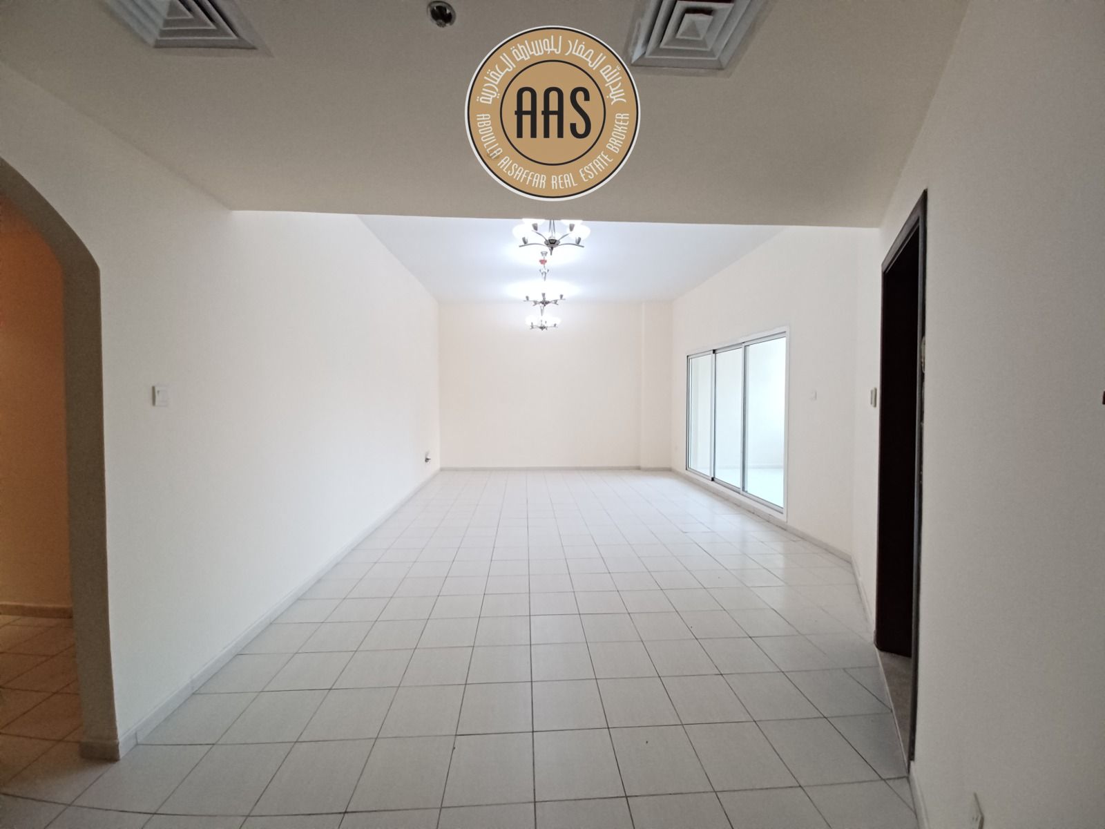 Prime Location 2Bhk With Huge Size Balcony 72k Full Facilities