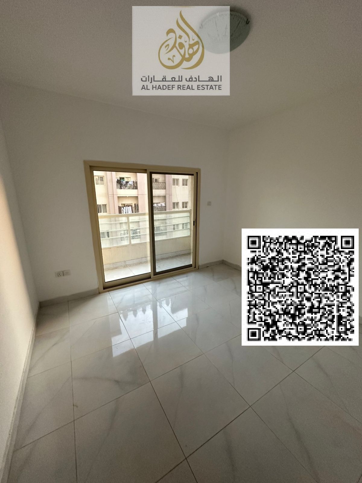 One-bedroom apartment for annual rent in Al Nuaimiya, King Faisal Street. Includes a master bedroom, two bathrooms, a balcony, central air conditionin