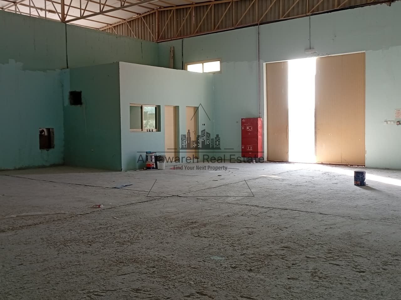 Annual Warehouse for Rent – Umm Al Quwain Property Code: 3099 An annual rental warehouse is available in a prime location in Umm Al Quwain,
