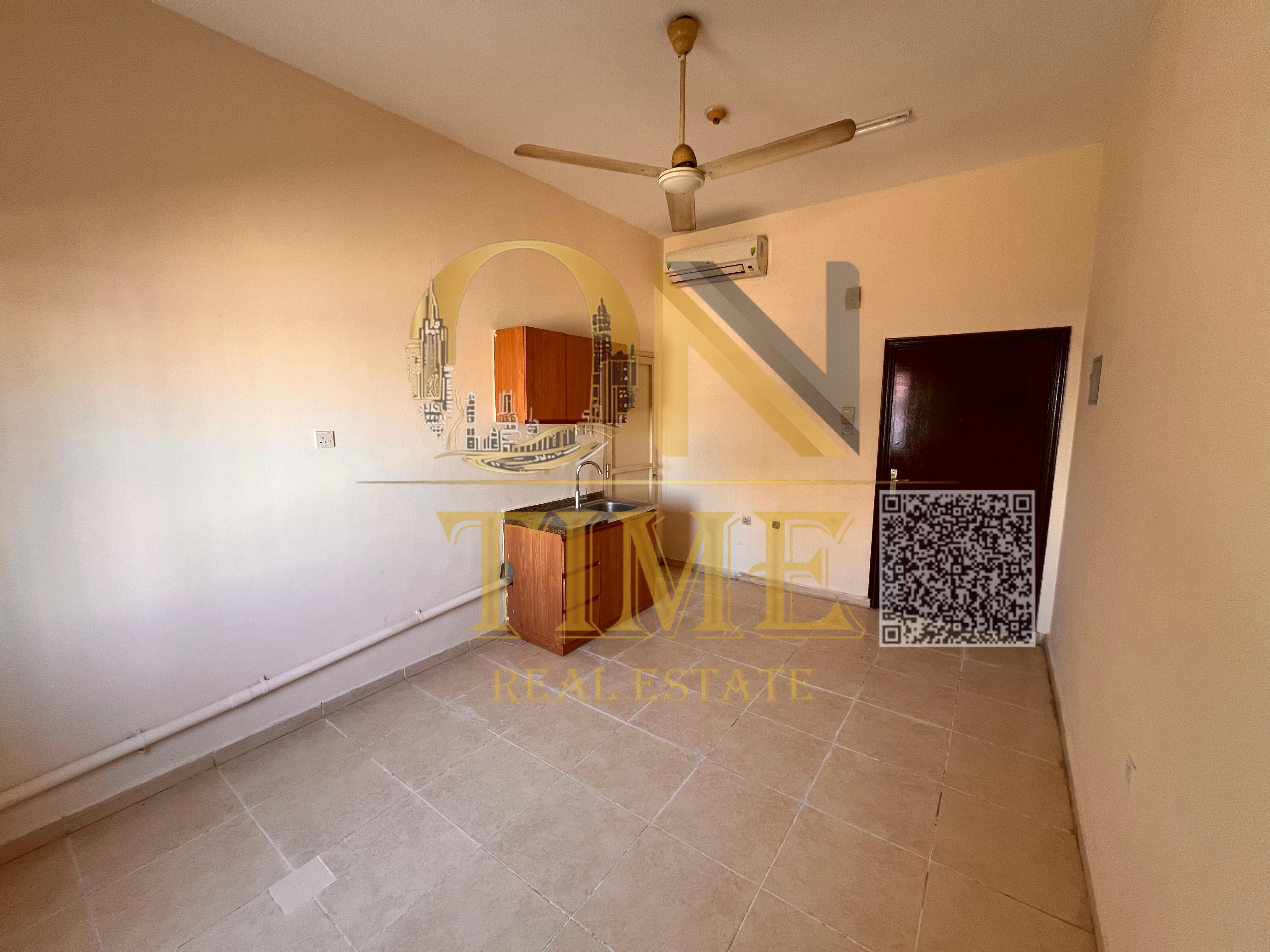 Large space/Strategic location near Dubai exit for easy daily commuting and quick access to all areas of the Emirates/Close to services