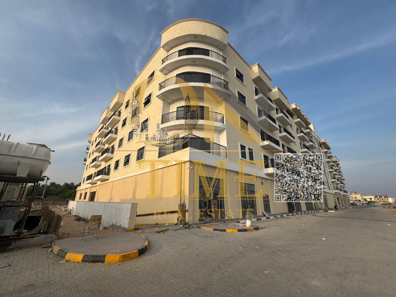 Spacious studio in a private community with a modern gym, no registration fees, ideal for families or investment with a prime location