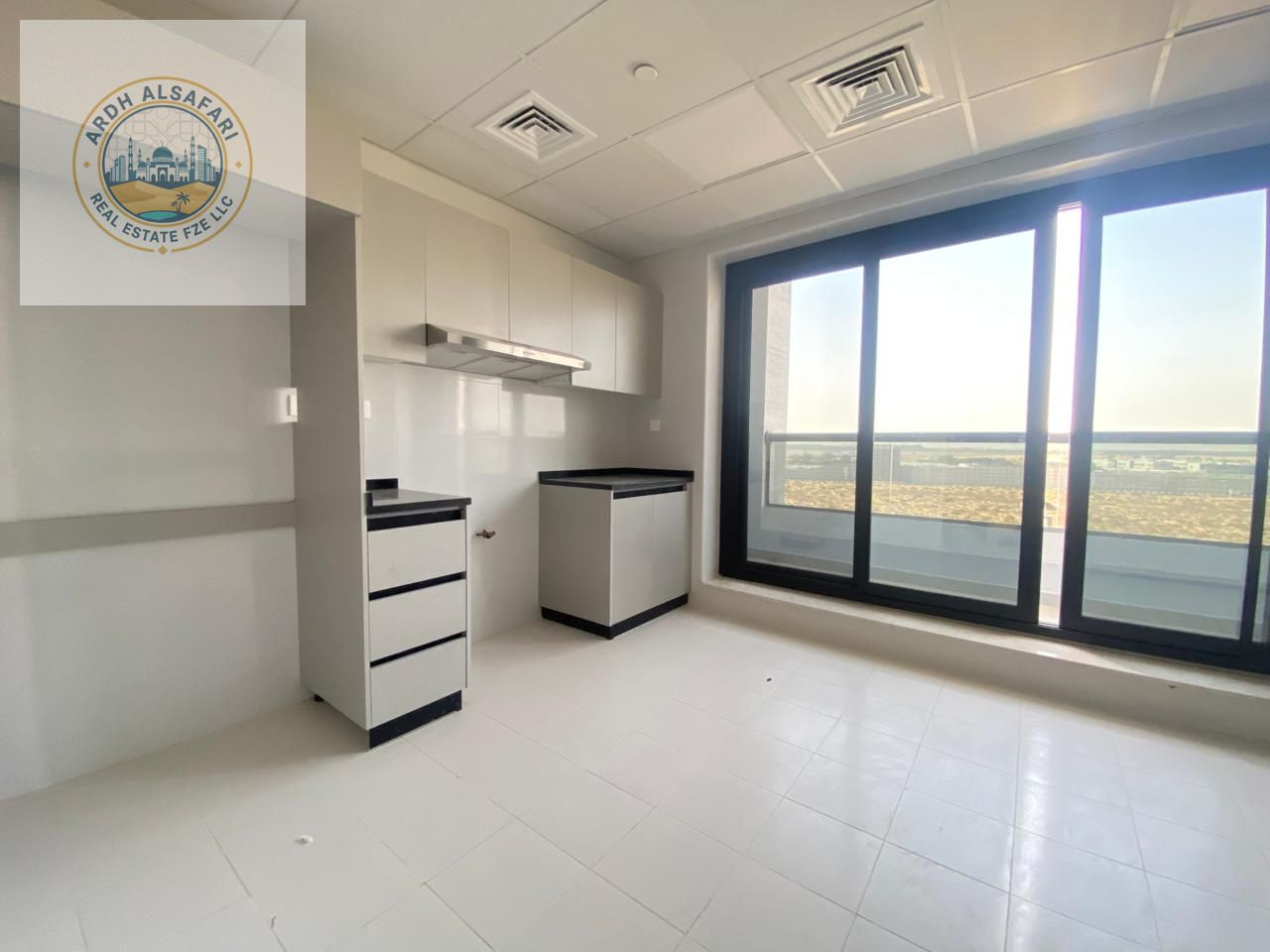 Brand New building luxury 2bhk apartment with huge size Hal and balcony on very reasonable price with 3 washrooms visit it hope you will like