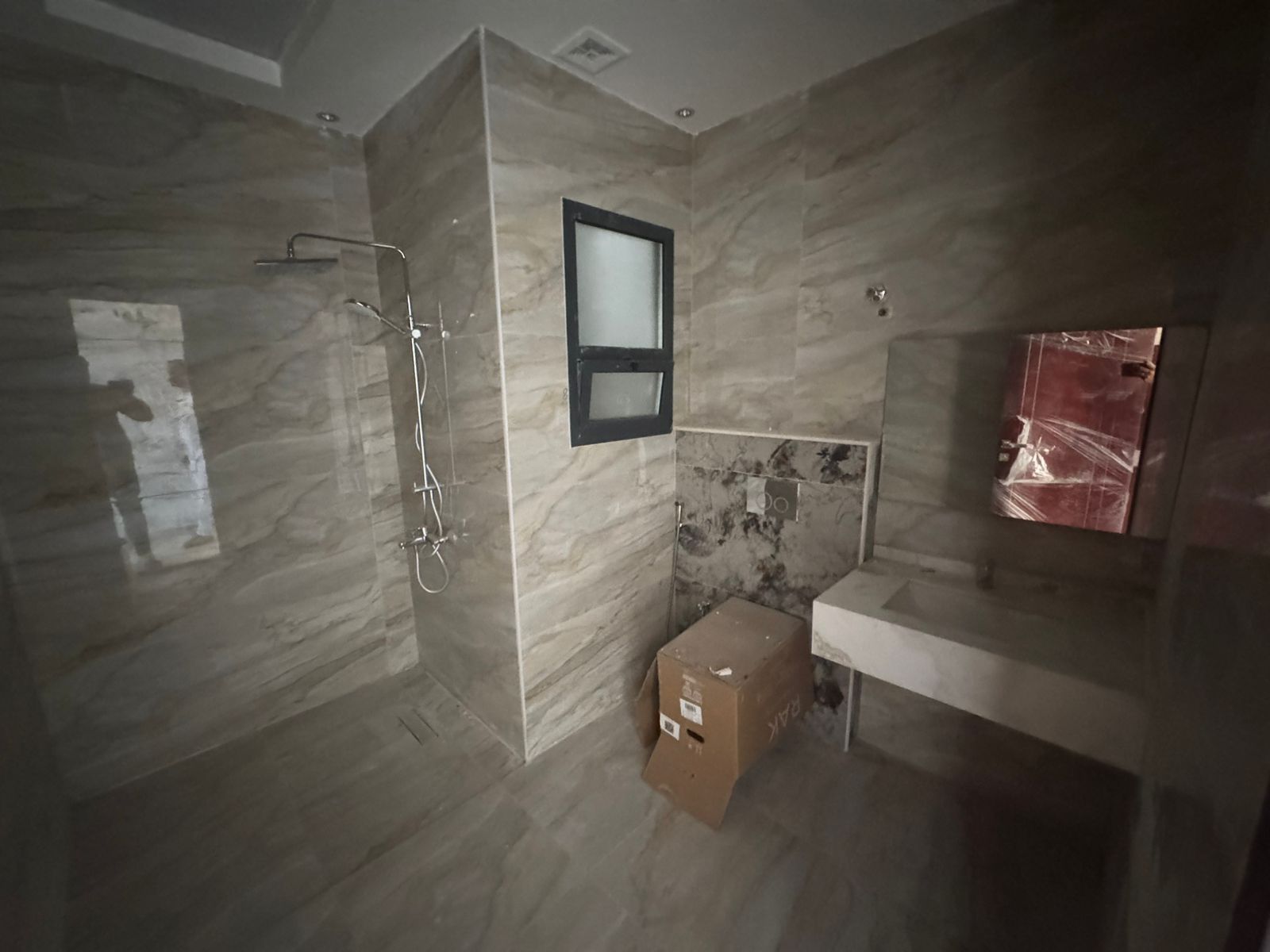 We're more than just a service; you deserve the best. In the heart of the city, close to everything you need. A well-appointed residence combining c
