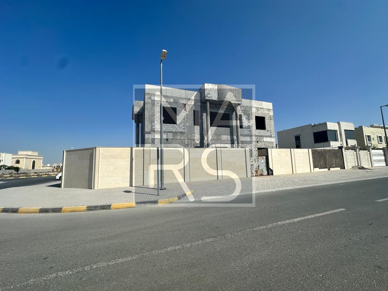 Corner 5BHK | Very Spacious | Basement l Hot deal