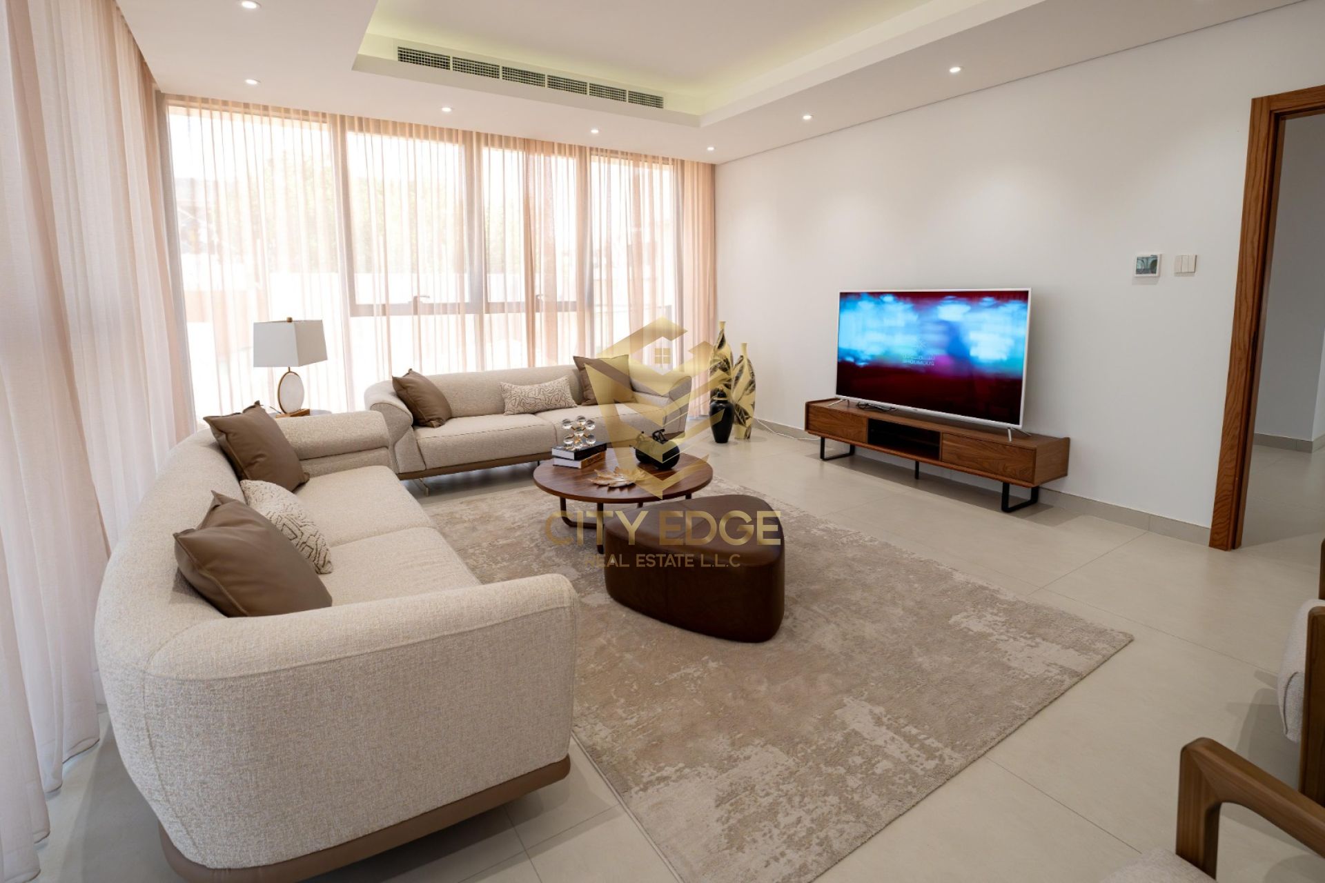 Luxury 4BR Villa with Arabic Design and Garden