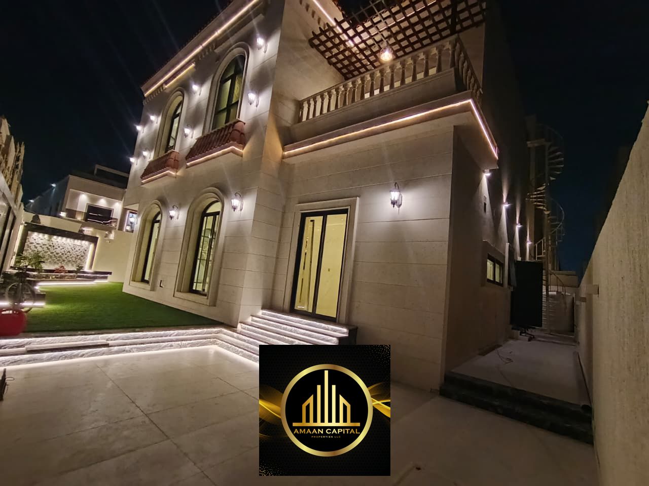 Corner villa for sale on two streets, super deluxe finishing, in Ajman Al Helio