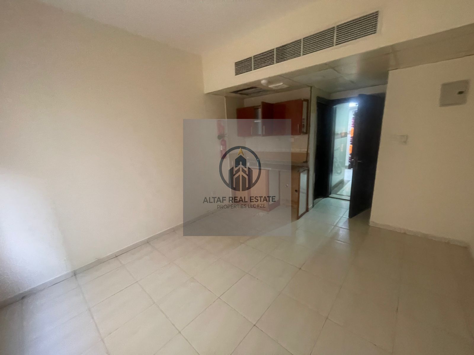 Ready to move studio near Lulu butina