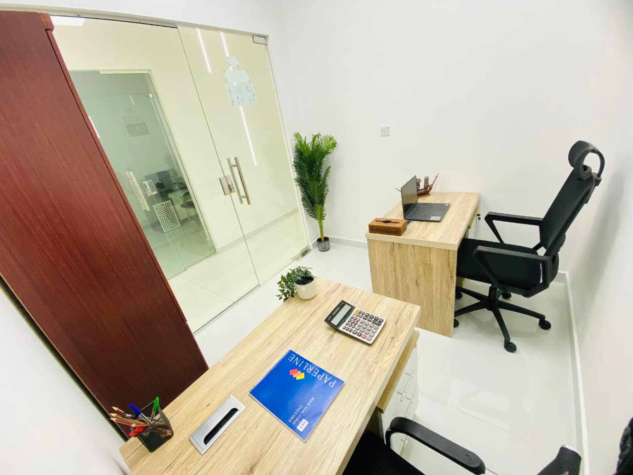 Rent our offices with Extra free amenities| 0% Commission