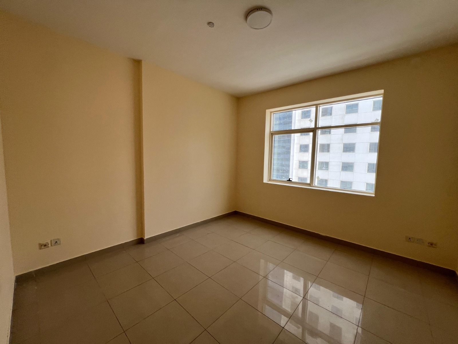The Khan has a spacious area and free maintenance.