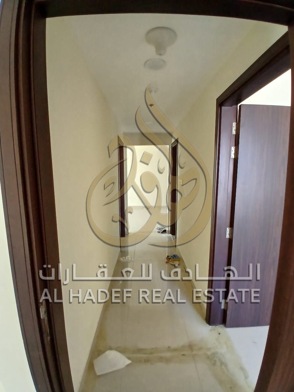 For Annual Rent – Sharjah | Abu Shagara Available: 2-bedroom apartment with living room in a prime location near Nesto Free parking Prime loc