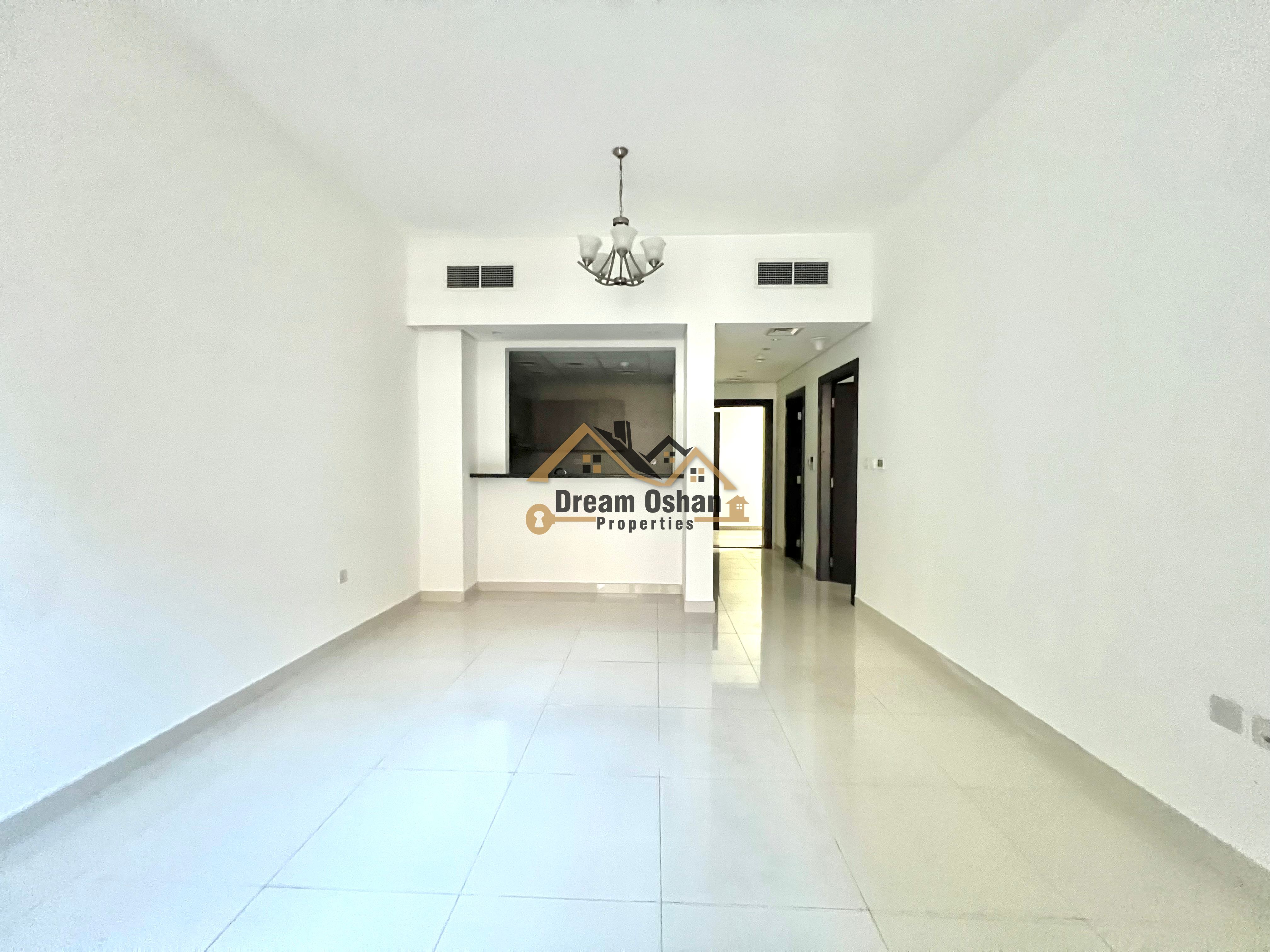 Luxury Layout 1BR/ Near Metro/ Gym,Pool,Parking