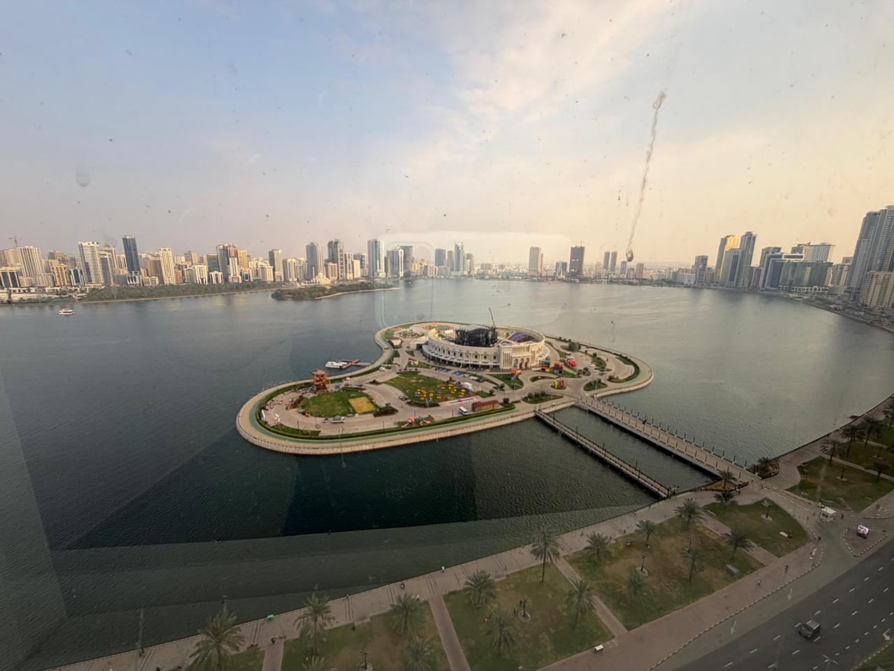 **Sea view luxury 2BHK, parking, balcony, wardrobes**