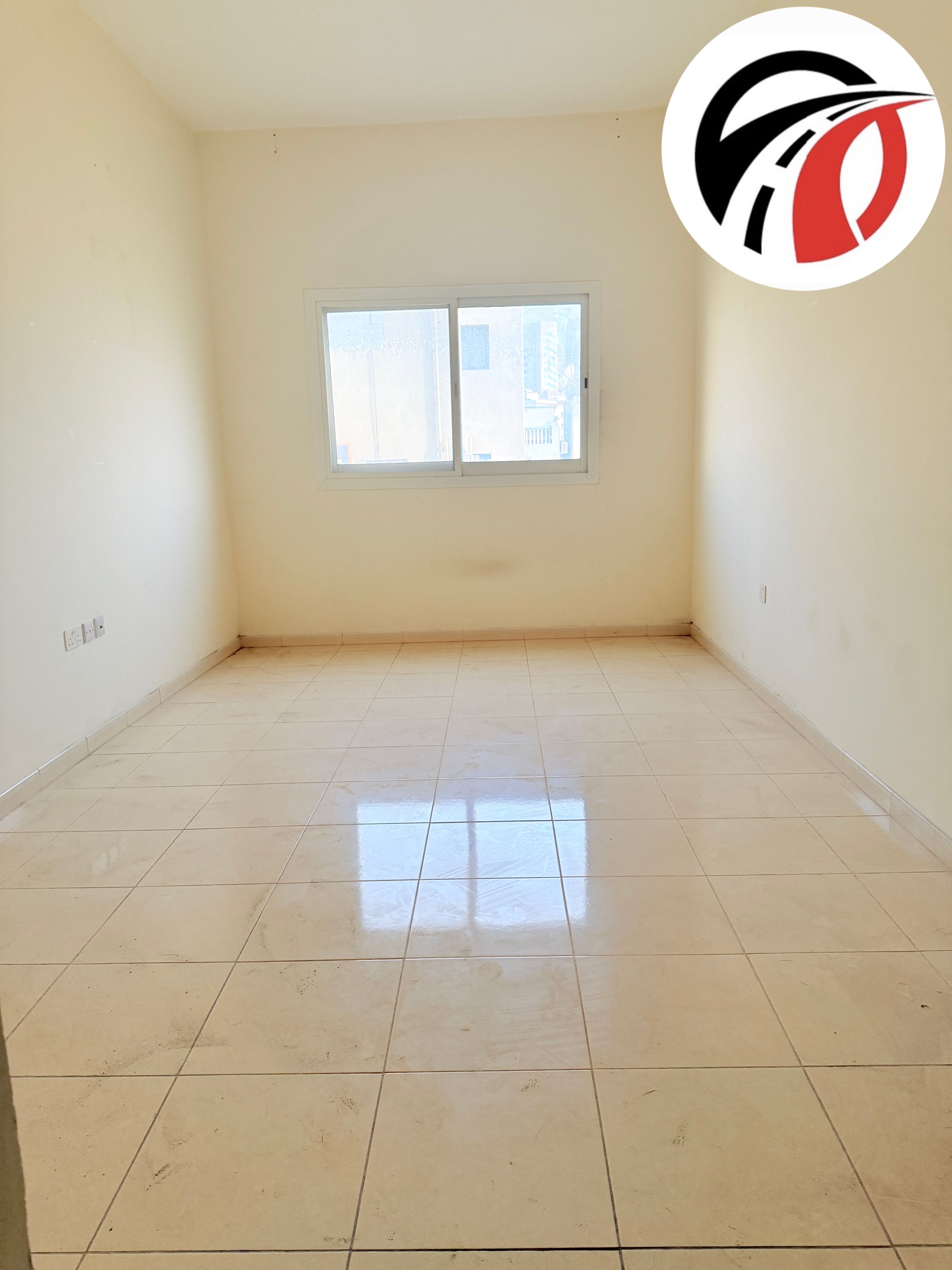 Affordable Studio available in Muteena Deira