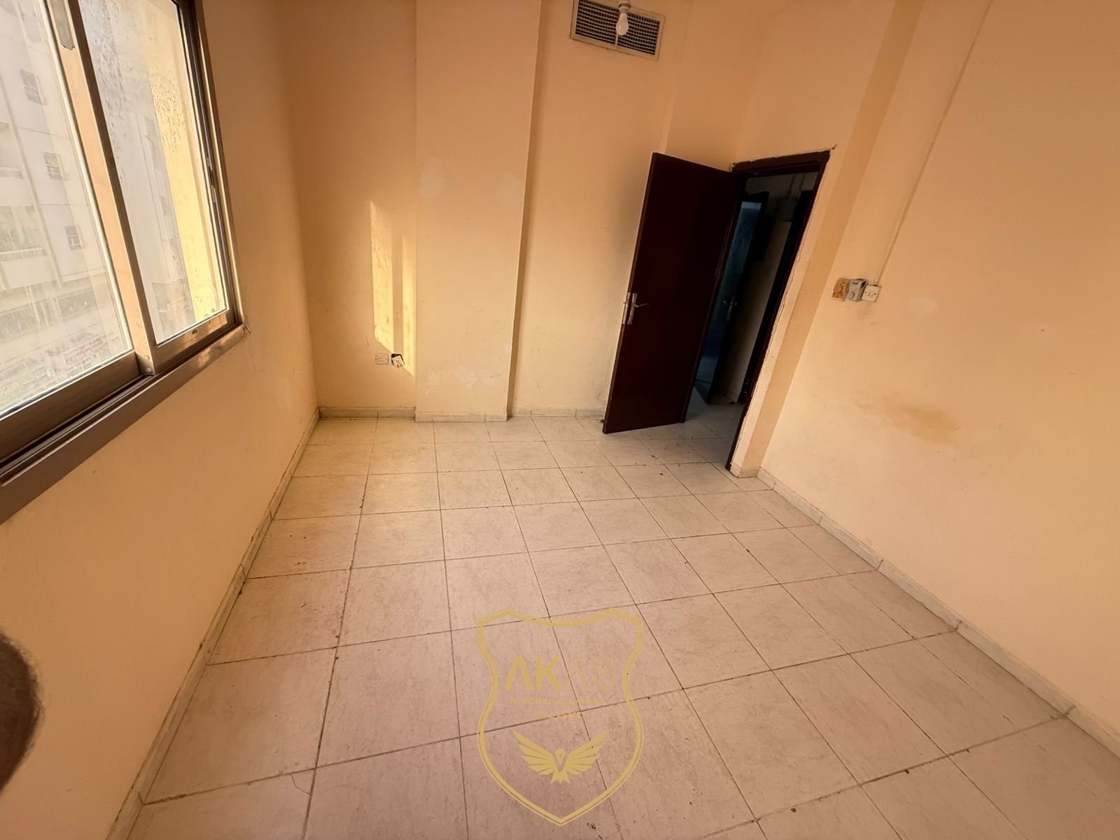 1 bedroom available for family with centralised A/C