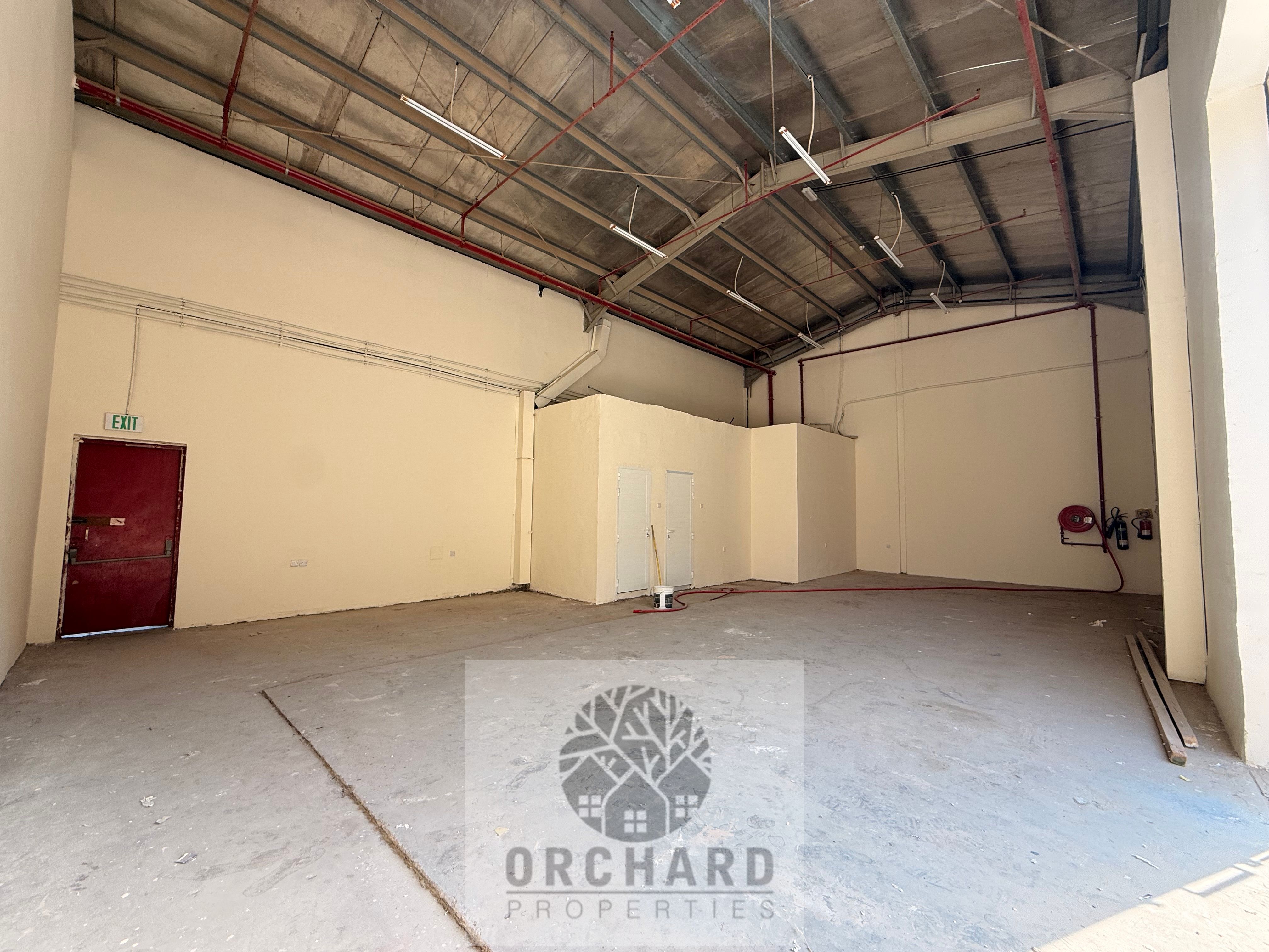Ready To Move•PRIME LOCATION •Double Gate•3Phase power