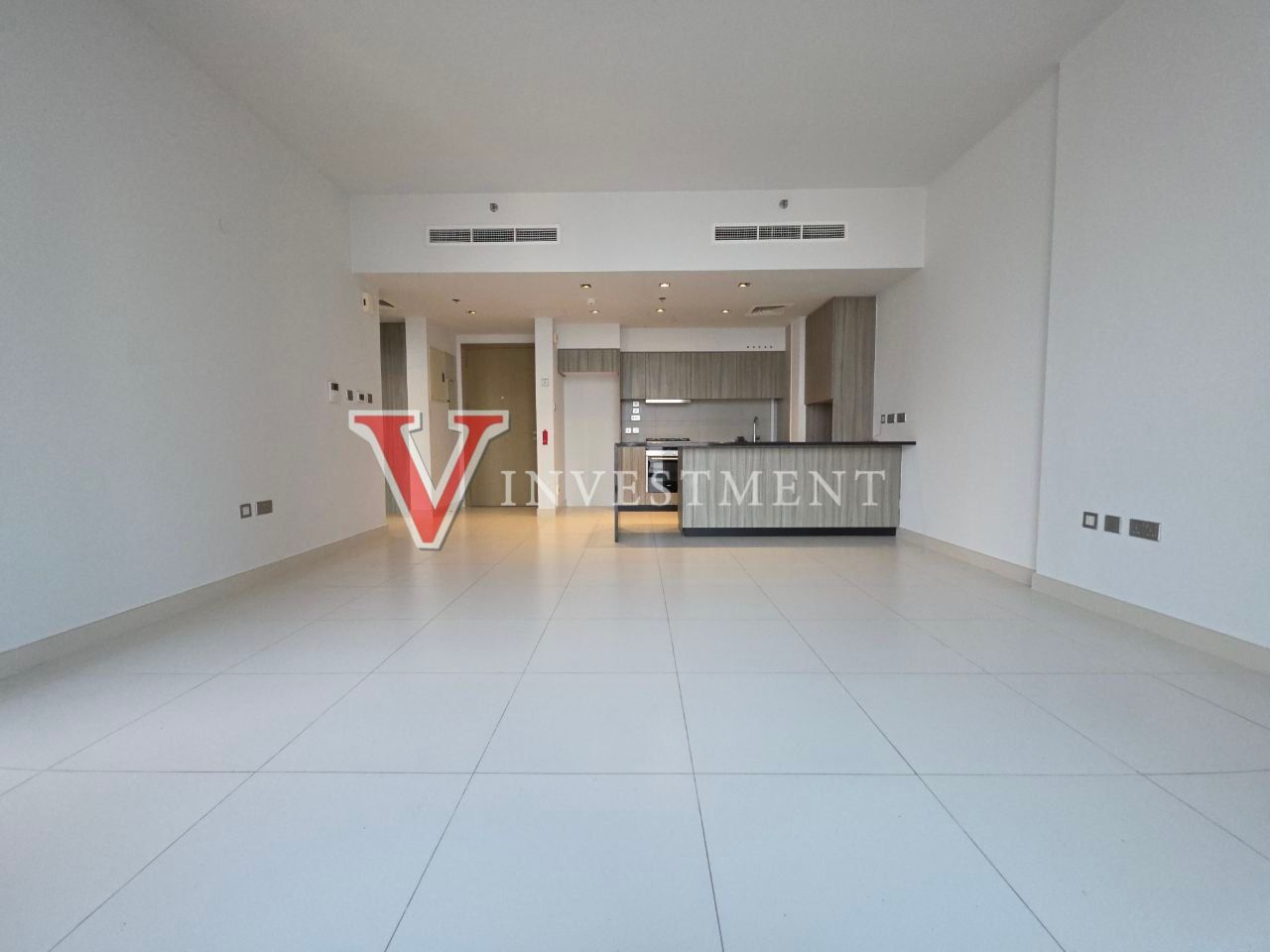 Nice Tower | Spacious 1-Bd Sea View 3 Payments
