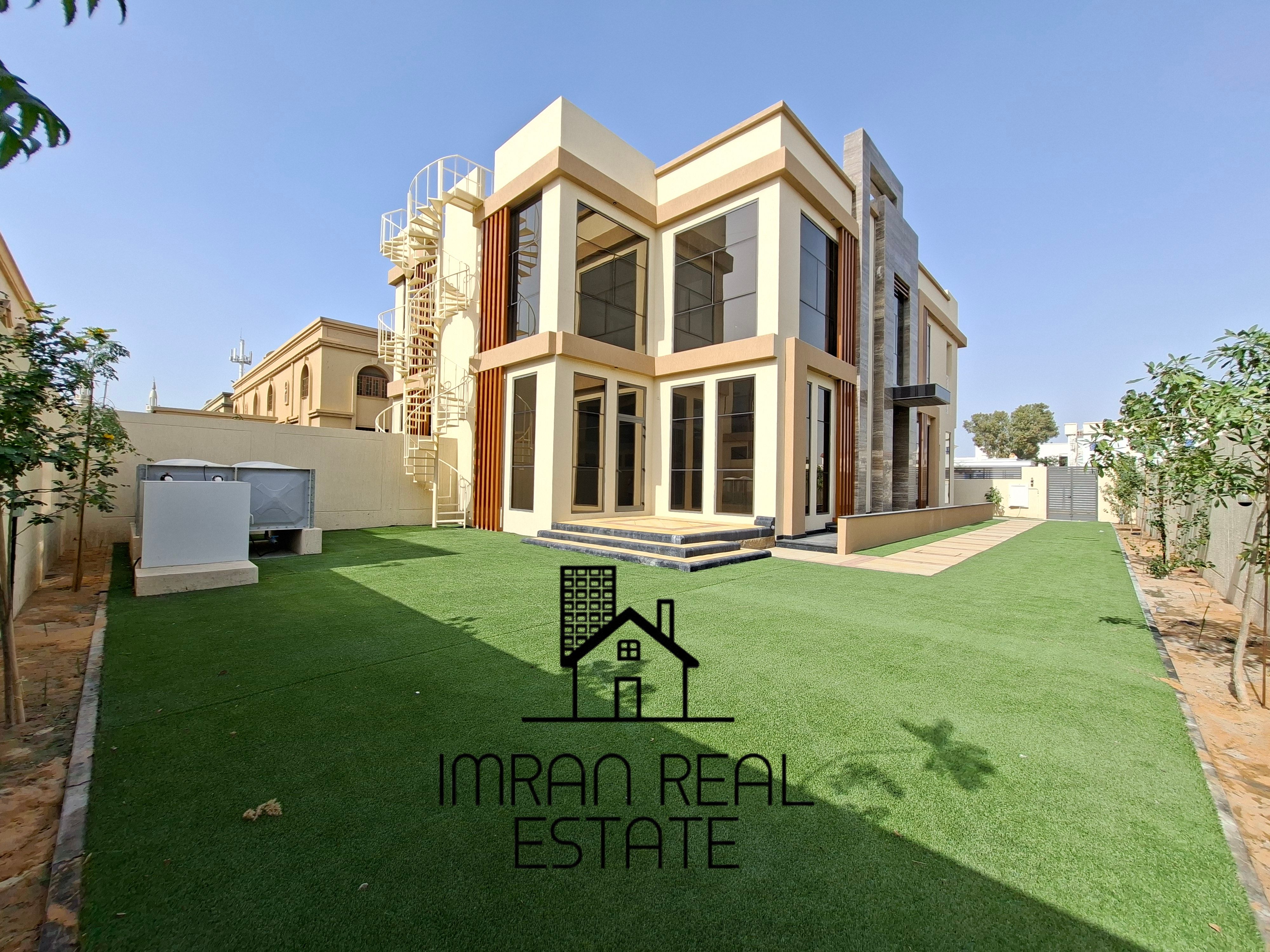 Brand New 5BR Villa Modern and Luxury Villa, ready to move