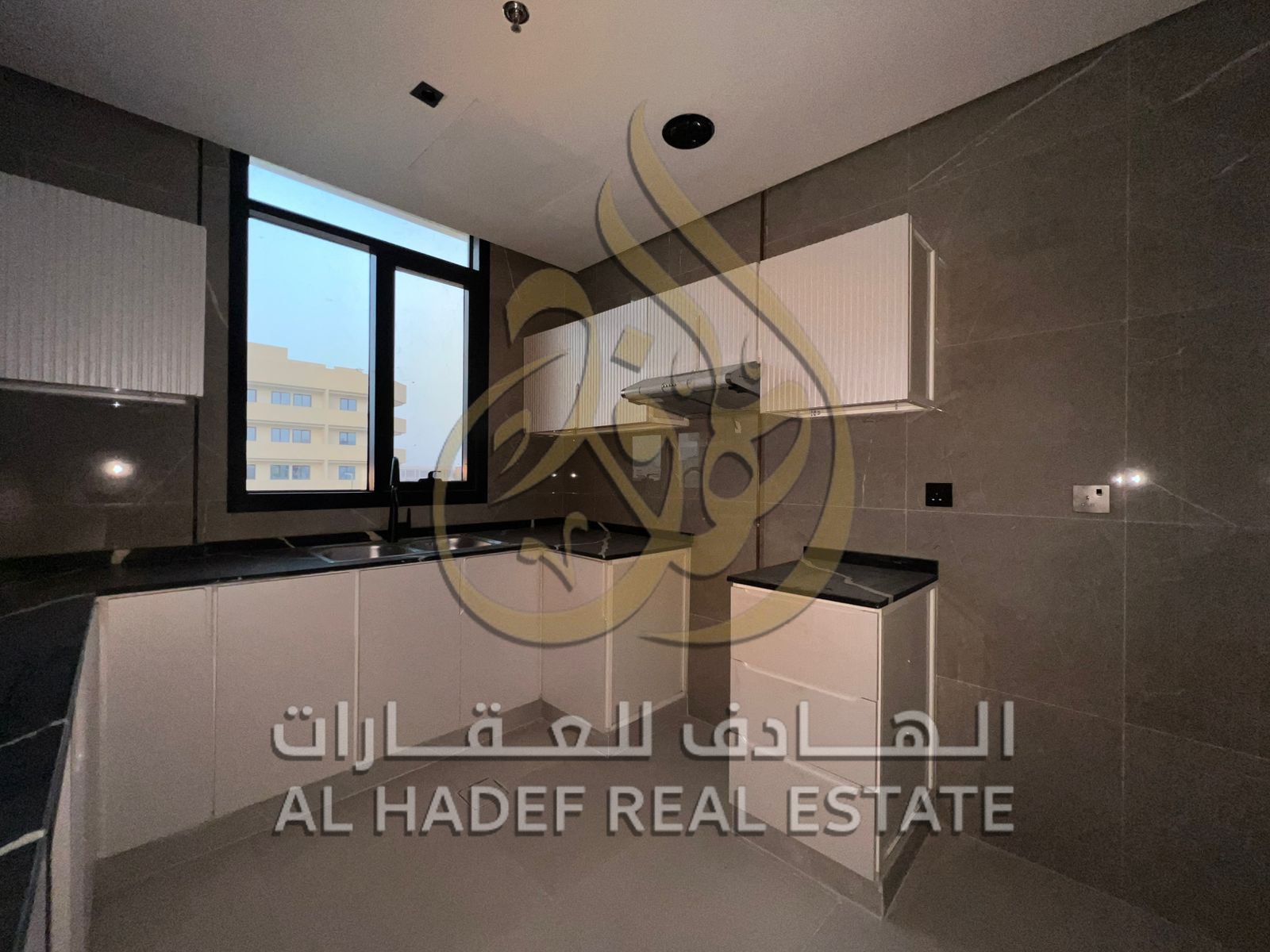 Al Zahia (Brand New): 1BR Luxury Finishes for 42K! Near Dubai Exit & MBZ Road | Prime Neighborhood | 4-6 Payments | 2500 Cash Deposit. Act Fast!