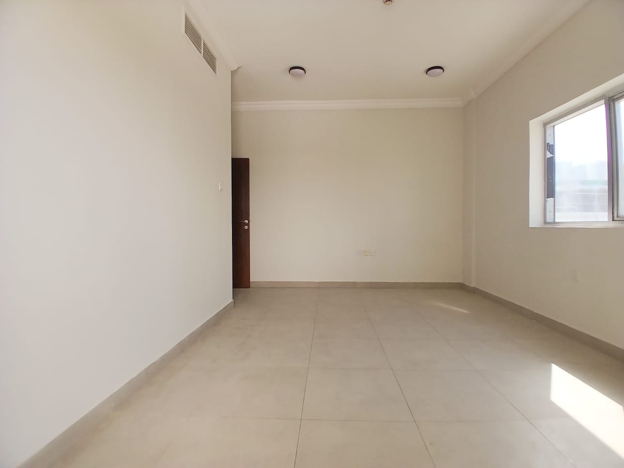 Lxury and Like Brand new building in Al jada out sid prim location sharja