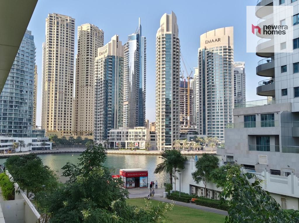 Fully Furnished| Walking Distance Metro Tram Beach