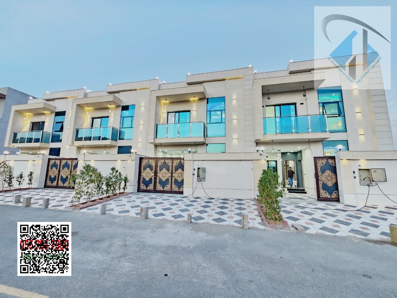 Own your villa at the best price, including fees, and with the best finishing. 3-story villa, 5 rooms.