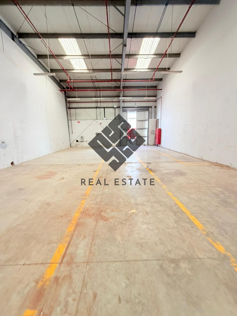 Warehouse for rent in umm al quwain 2300 sqft 20 kw 75000 dirham