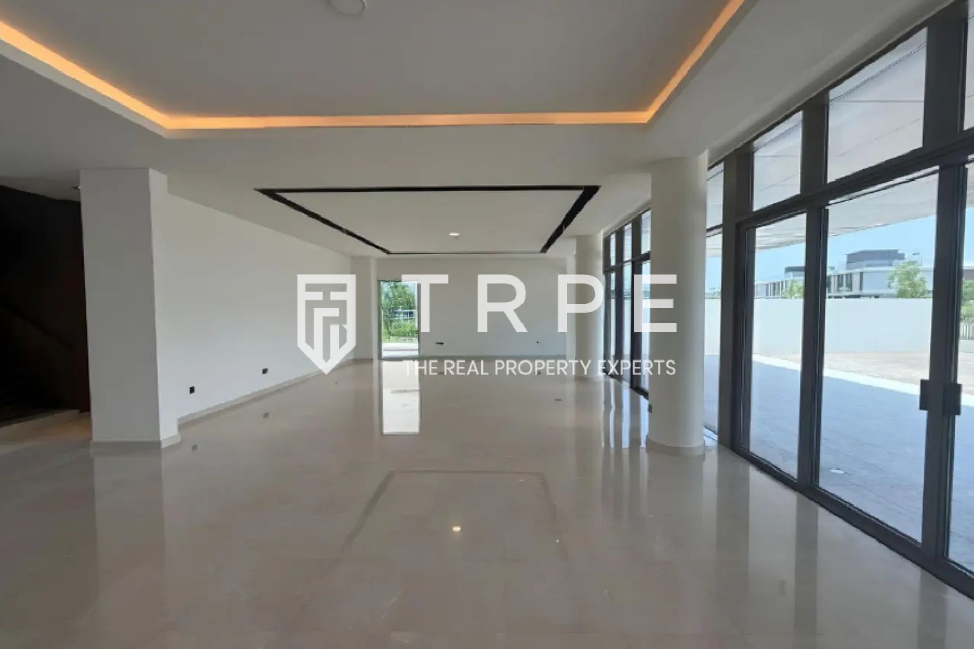 Vacant | Luxury Living | Premium Villa