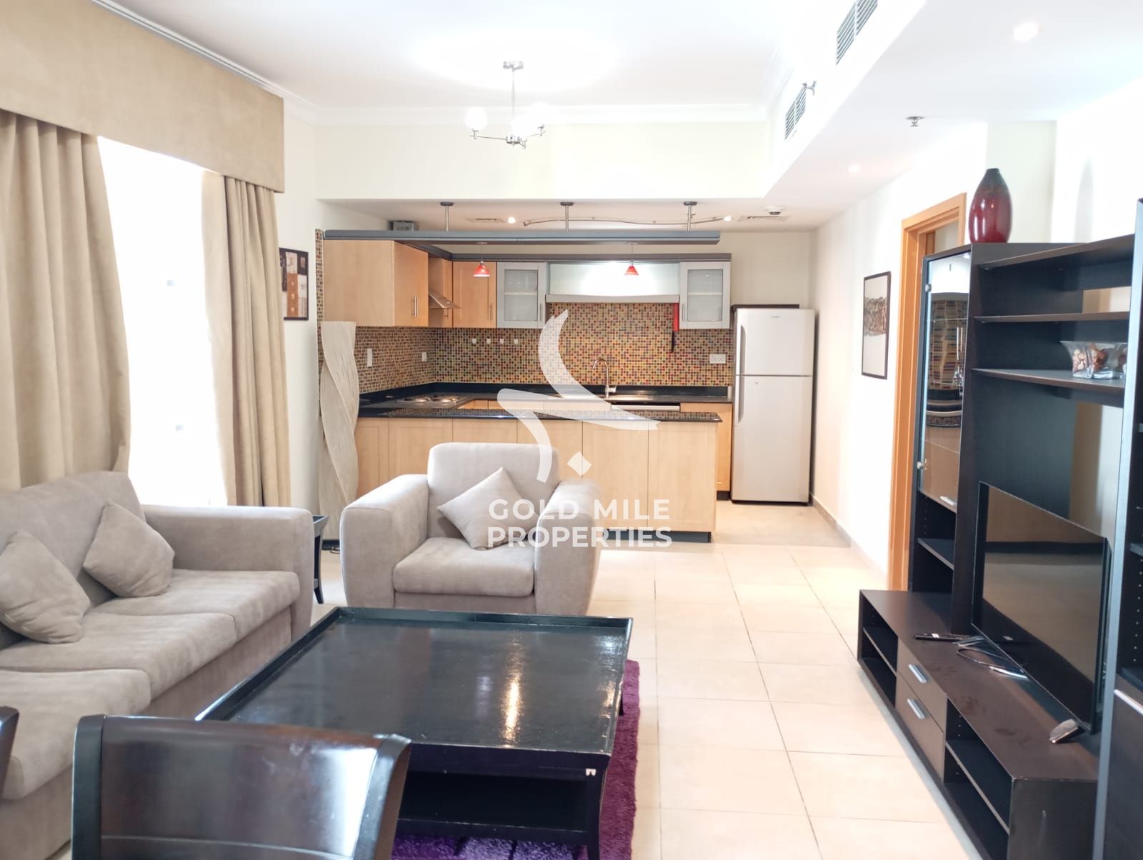 Close to Metro & MOE || Family Residence || Prime location