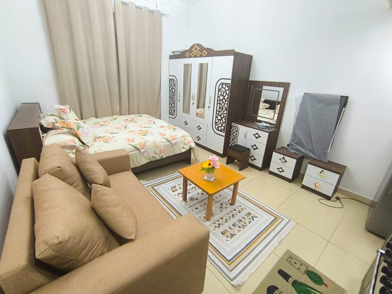 Furnished studio with elegant furniture in Al Yasmeen Towers, very close to Dubai exit