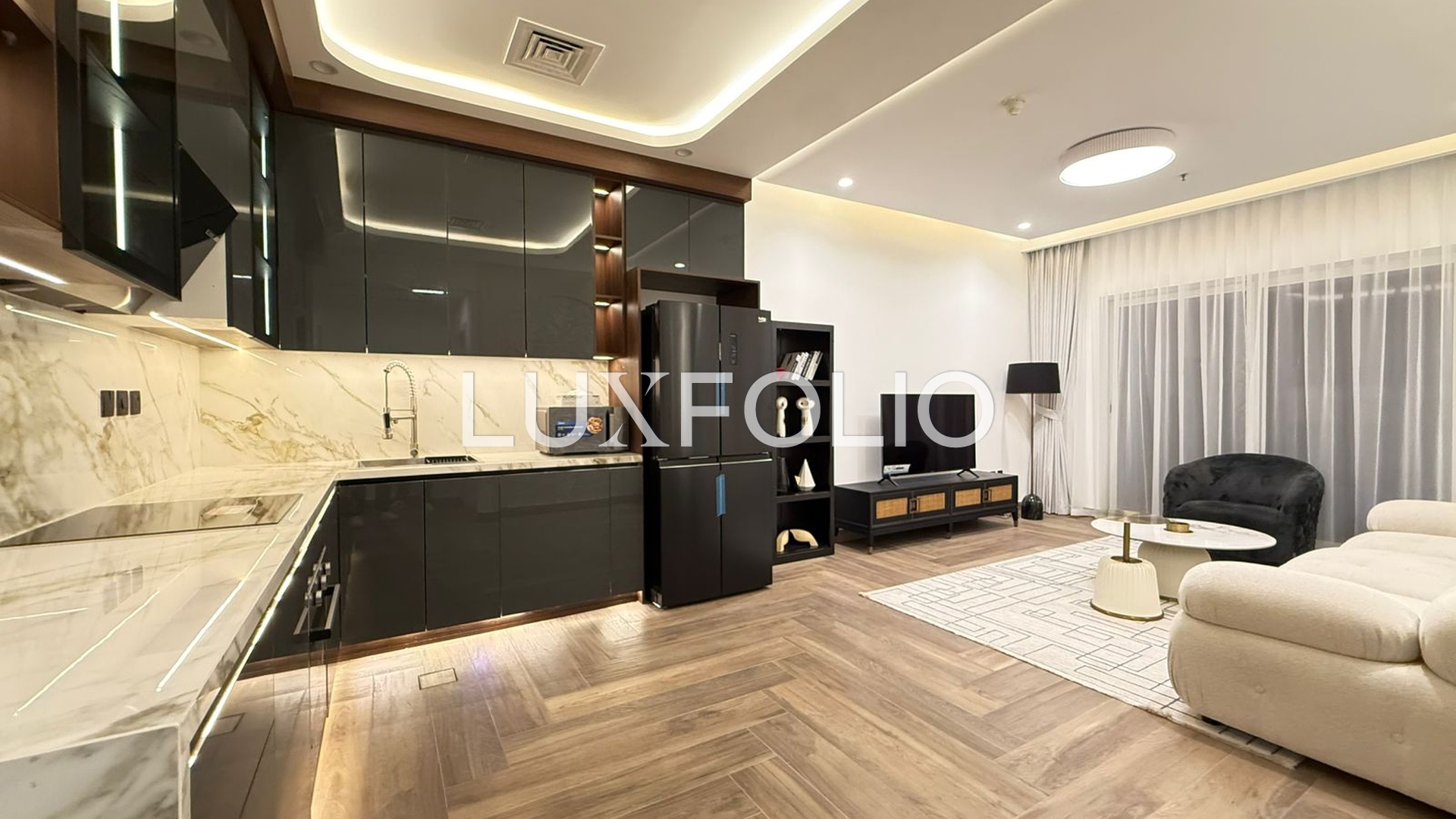 1 Bed converted | Floor-height windows