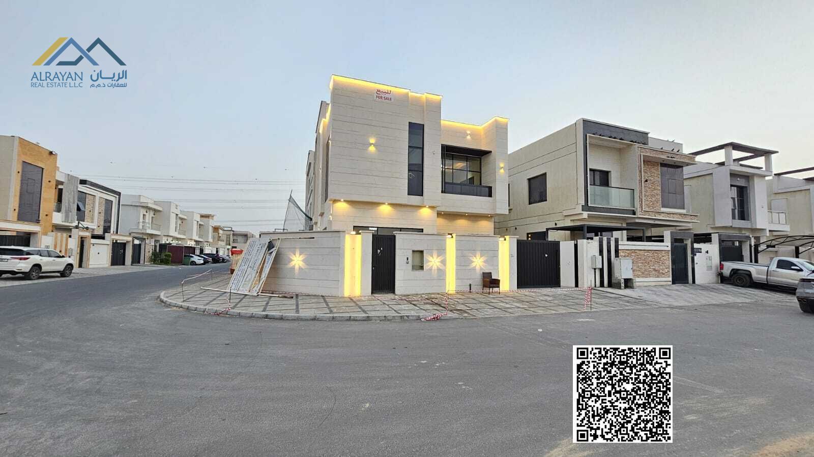 Corner unit including electricity, water, air conditioning, and a large, distinctive swimming pool. Freehold ownership for all nationalities.