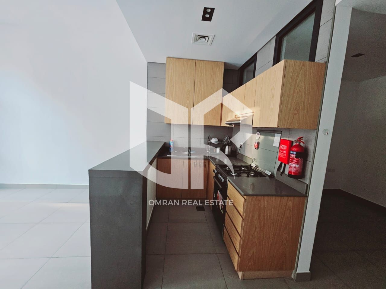 Ready-to-move-in studio apartment for rent in the heart of the promenade