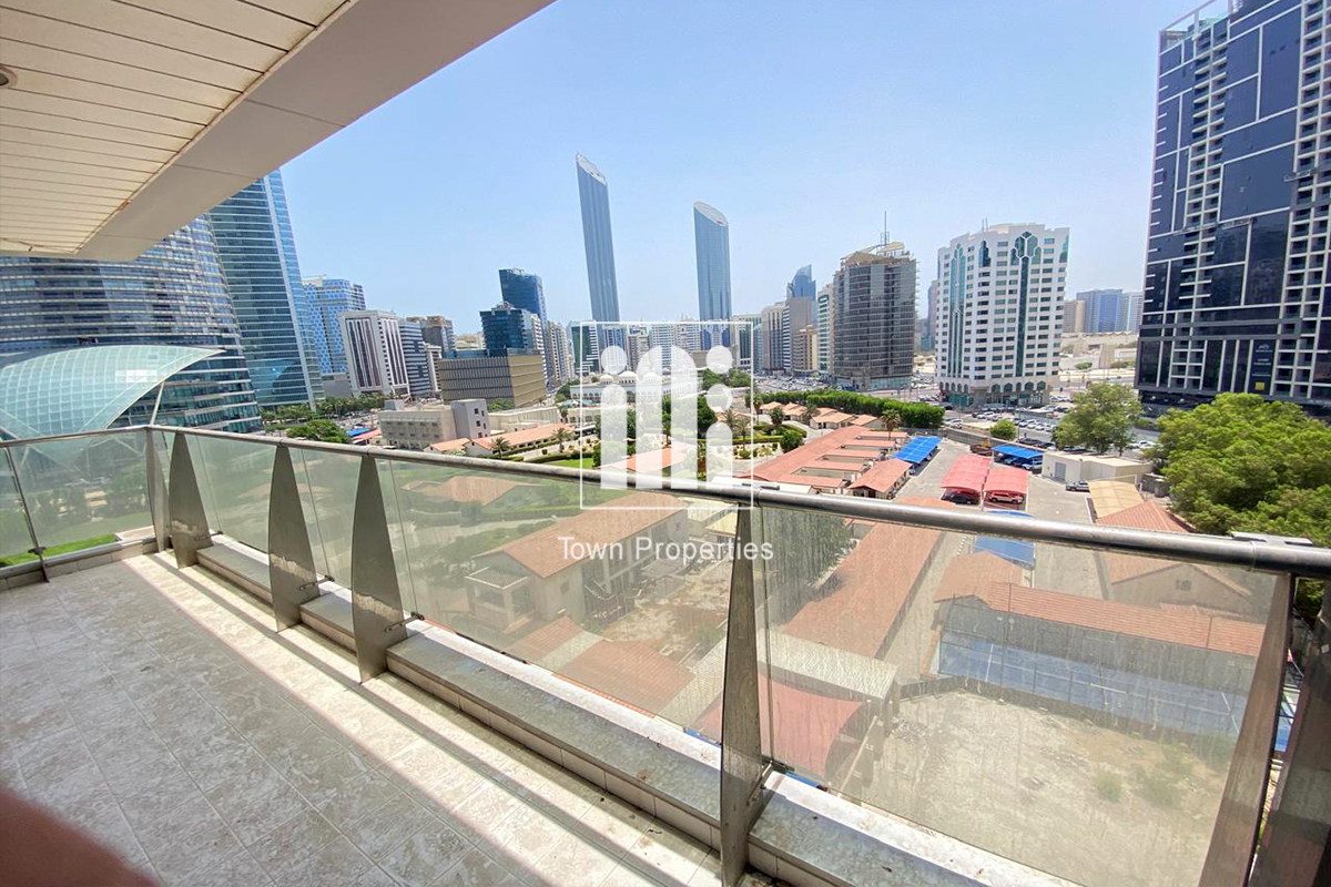 Direct Corniche View | 4BR + Maid Apartment | Balcony |