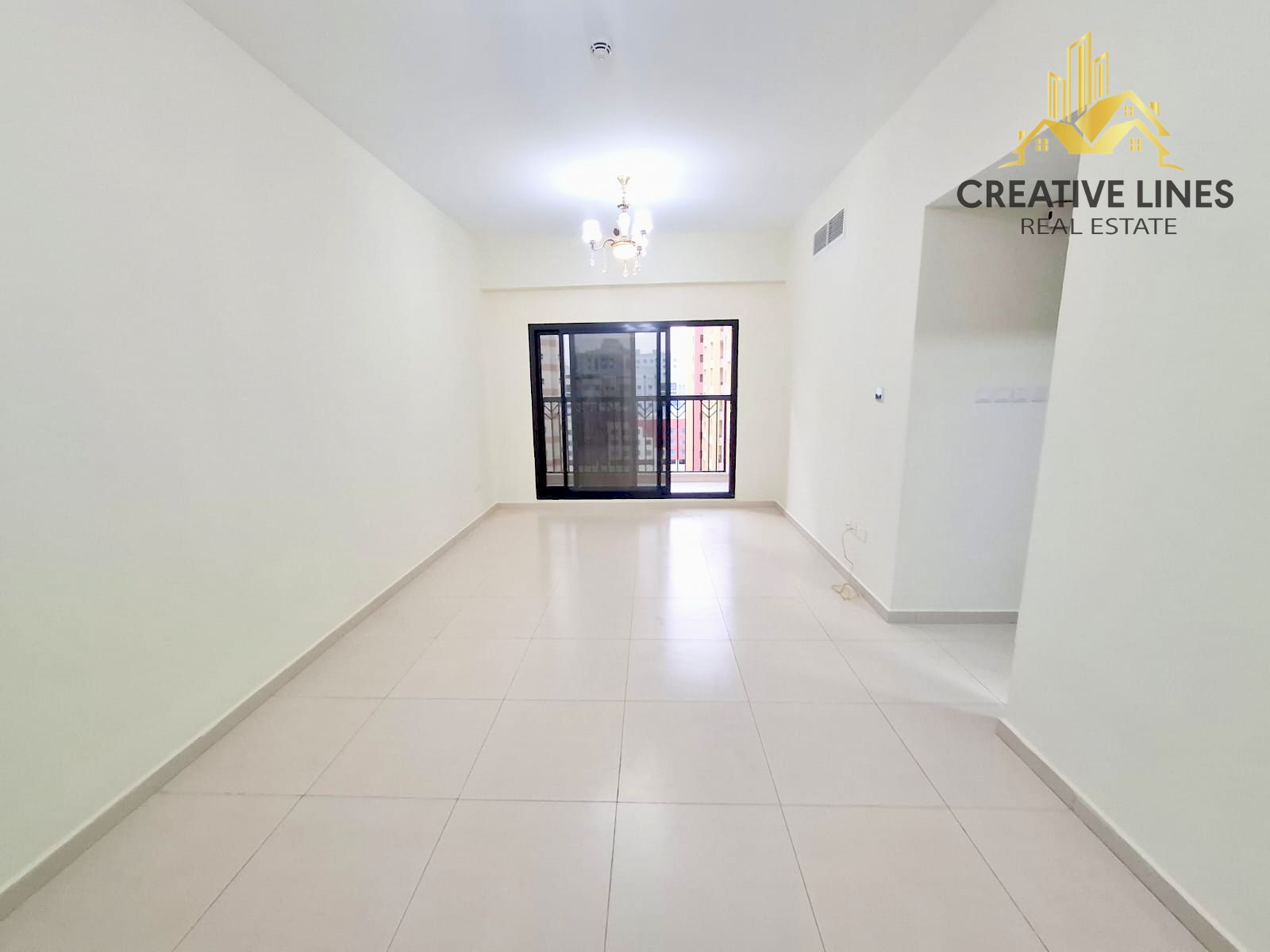 Hot Offer One Month Free 2bhk Apartment Available For Family Infront Of RTA Bus Stop