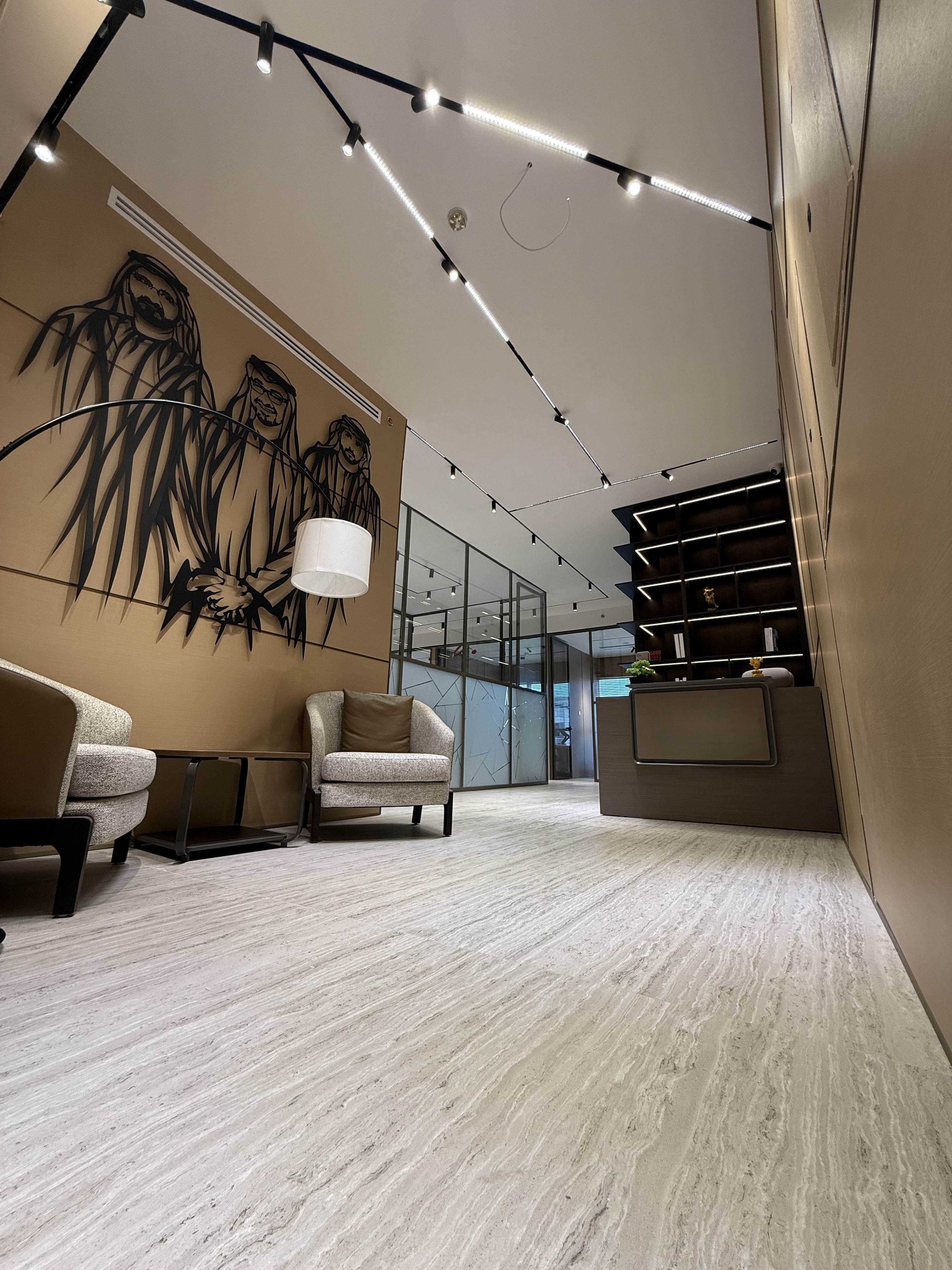 Executive Canal-Facing Boutique Office