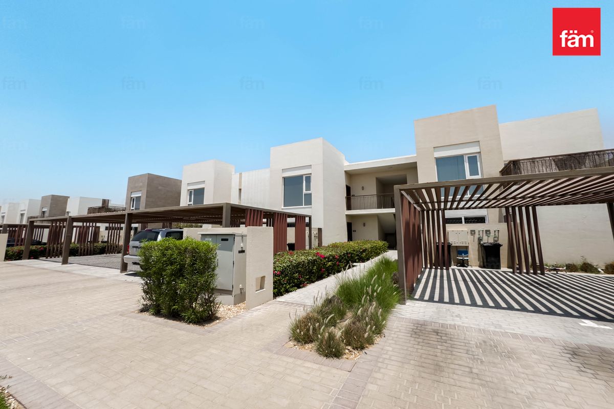 Bright Unit | Spacious | Prime Deal