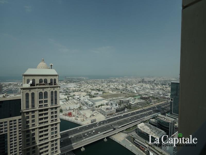 Luxurious 3-Bedroom Residence in the Heart of Dubai