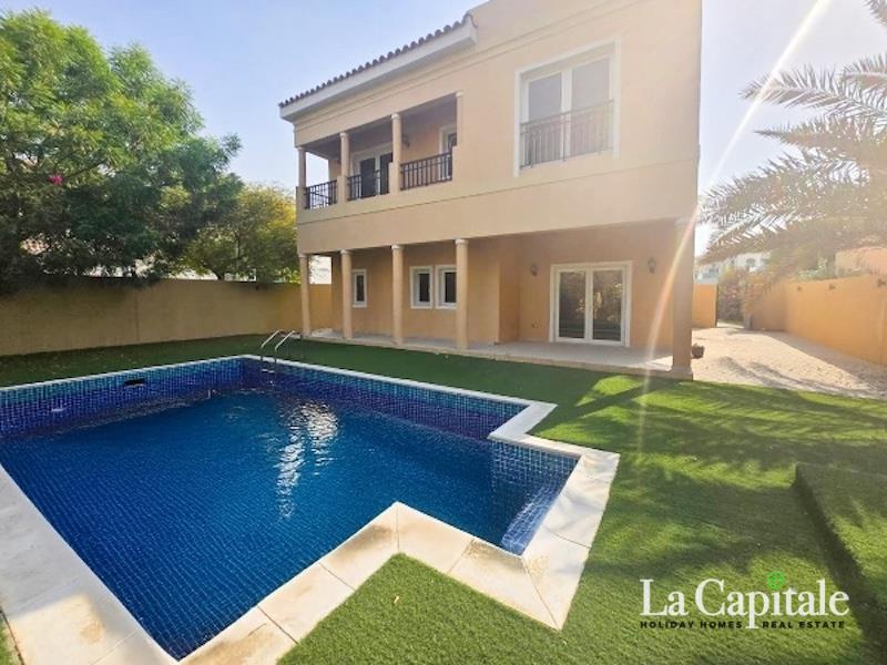 Vacant | Close to Entrance | Private pool